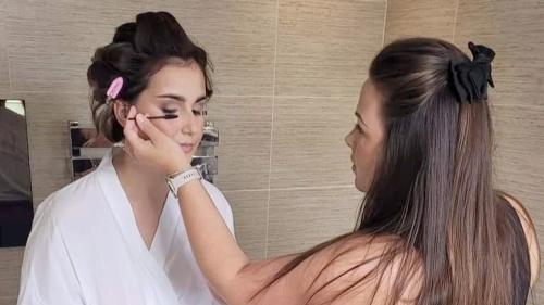 Sidni Leigh Makeup Artist local listing
