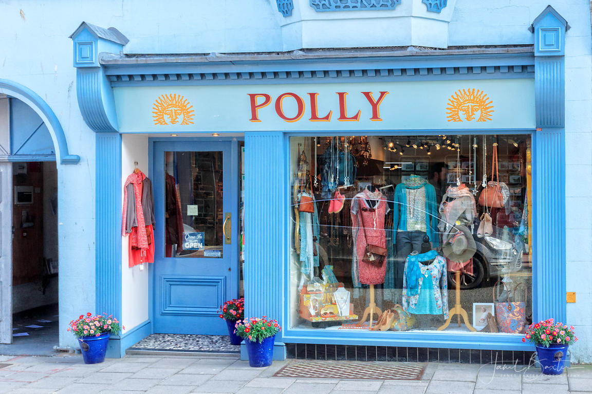 Polly local listing