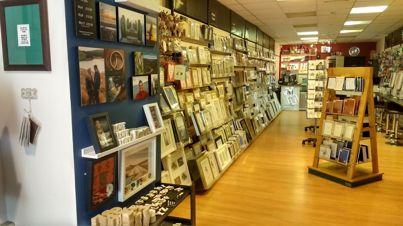 Siop Ffoto Shop local listing